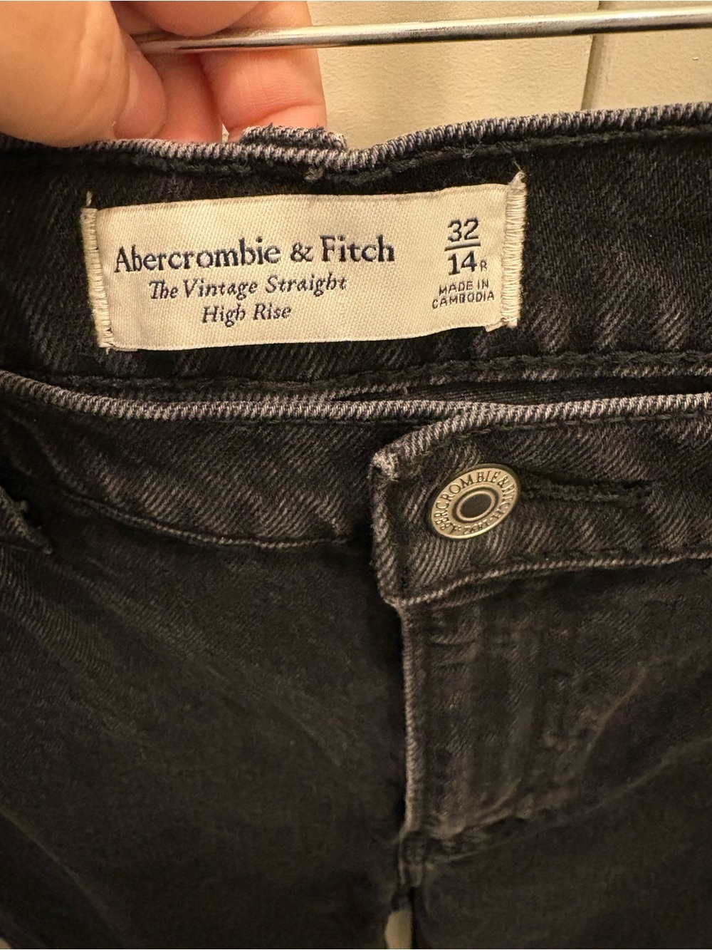 Abercrombie & Fitch The Vintage Straight High Rise Black Jeans Women’s 32/14R - Picture 10 of 11